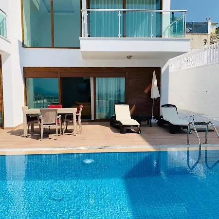 Super Luxury Modern With Infinity View