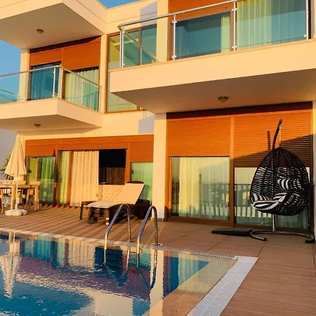 Super Luxury Modern With Infinity View